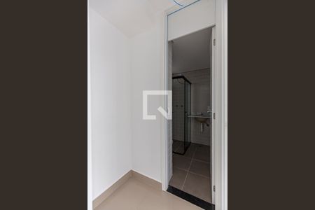 Corredor de apartamento à venda com 2 quartos, 60m² em Vila Valparaiso, Santo André