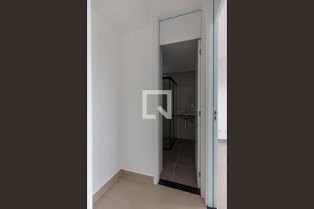 Corredor de apartamento à venda com 2 quartos, 37m² em Vila Valparaiso, Santo André