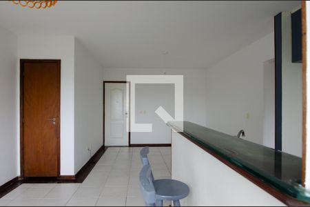 Sala de apartamento para alugar com 2 quartos, 69m² em Recreio dos Bandeirantes, Rio de Janeiro