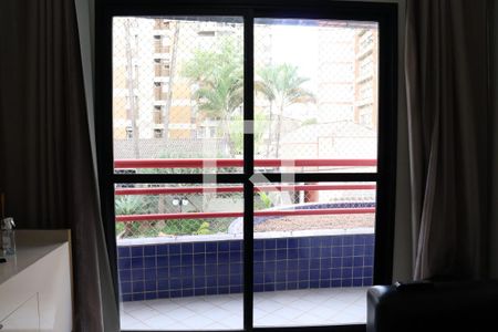 Detalhe da sala de apartamento para alugar com 1 quarto, 55m² em Centro, Campinas