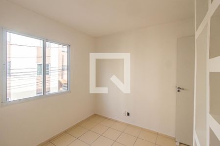 Quarto 1 de apartamento para alugar com 2 quartos, 44m² em Vila Centenário, Rio de Janeiro