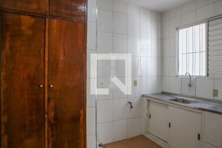 Casa à venda com 200m², 3 quartos e sem vaga Casa à venda com 200m², 3 quartos e sem vagaCozinha