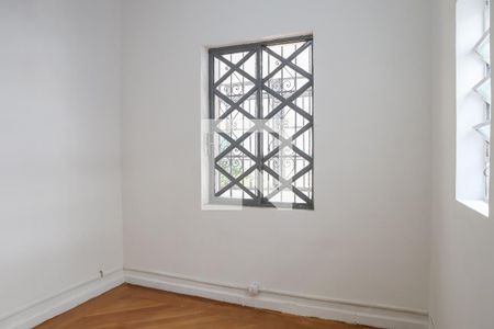 Casa à venda com 200m², 3 quartos e sem vaga Casa à venda com 200m², 3 quartos e sem vagaQuarto 1