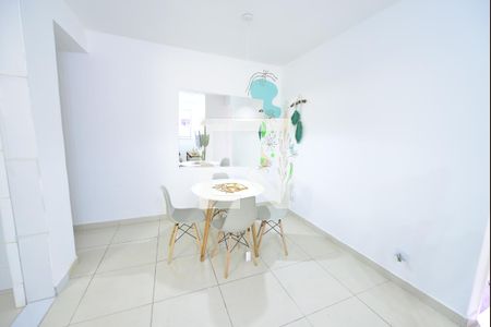 Sala de Jantar de apartamento para alugar com 2 quartos, 56m² em Setor Bueno, Goiânia