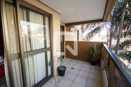 Sacada de apartamento para alugar com 4 quartos, 142m² em Jardim Sao Luiz, Ribeirão Preto