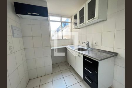 Cozinha de apartamento à venda com 2 quartos, 90m² em Camargos, Belo Horizonte