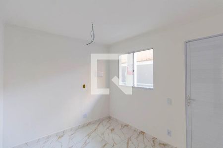 Sala e Cozinha Integrada  de apartamento para alugar com 2 quartos, 38m² em Vila Nova Savoia, São Paulo