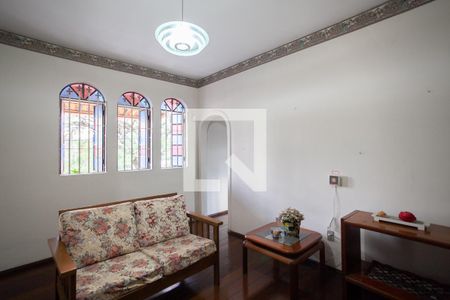 Sala de Estar de casa à venda com 3 quartos, 169m² em Itapoã, Belo Horizonte