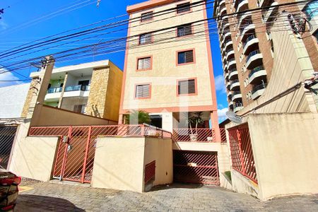 Apartamento para alugar com 60m², 2 quartos e 1 vaga Apartamento para alugar com 60m², 2 quartos e 1 vagaFachada