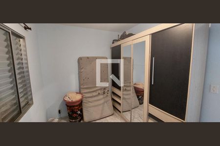 Quarto 2 de casa para alugar com 2 quartos, 250m² em Jardim Santo André, Santo André