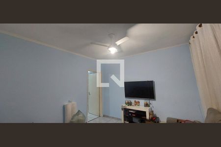 Casas para alugar na Rua Oriente, Jardim Santo André - QuintoAndar