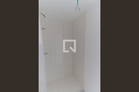 Banheiro de apartamento à venda com 1 quarto, 30m² em Parque Vitória, São Paulo