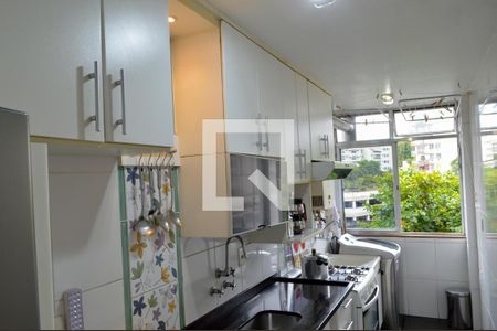 Apartamento à venda com 64m², 2 quartos e 1 vaga Apartamento à venda com 64m², 2 quartos e 1 vagaCozinha