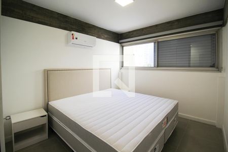 Suíte de apartamento para alugar com 3 quartos, 121m² em Itaim Bibi, São Paulo