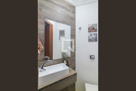 Lavabo de casa para alugar com 4 quartos, 202m² em Vila Scarpelli, Santo André