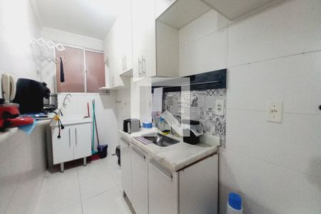 Cozinha  de apartamento à venda com 2 quartos, 52m² em Vila Carminha, Campinas