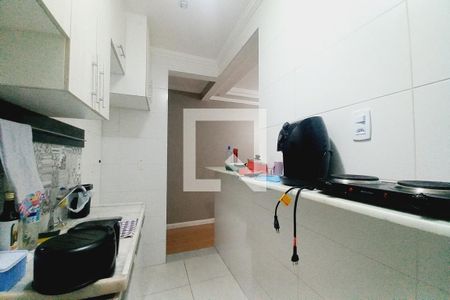 Cozinha  de apartamento à venda com 2 quartos, 52m² em Vila Carminha, Campinas