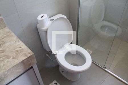 Banheiro de apartamento para alugar com 2 quartos, 59m² em Parque Amazônia, Goiânia