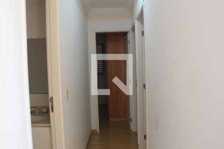 Corredor de apartamento à venda com 3 quartos, 66m² em Bonfim, Campinas
