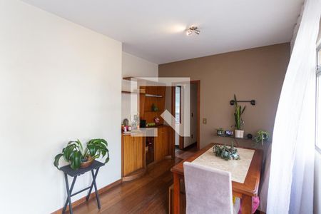 Sala de apartamento à venda com 3 quartos, 90m² em Sagrada Família, Belo Horizonte