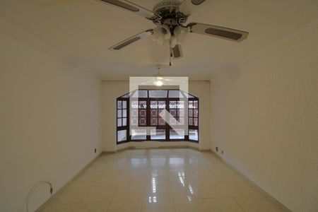 Sala 1 de casa para alugar com 3 quartos, 240m² em Vila Sao Paulo, São Paulo