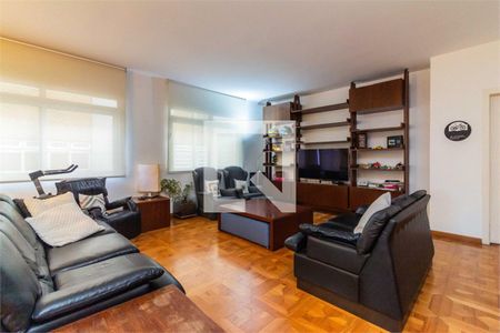 Apartamento à venda com 3 quartos, 230m² em Higienópolis, São Paulo