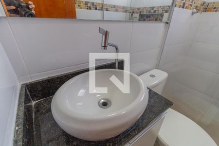 Banheiro  de apartamento à venda com 2 quartos, 40m² em Jardim Helena, São Paulo