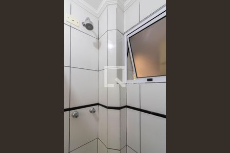 Banheiro de apartamento à venda com 3 quartos, 66m² em Jardim Cocaia, Guarulhos