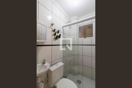 Banheiro de apartamento à venda com 3 quartos, 66m² em Jardim Cocaia, Guarulhos