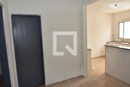 Sala de casa para alugar com 2 quartos, 60m² em Vila Constanca, São Paulo