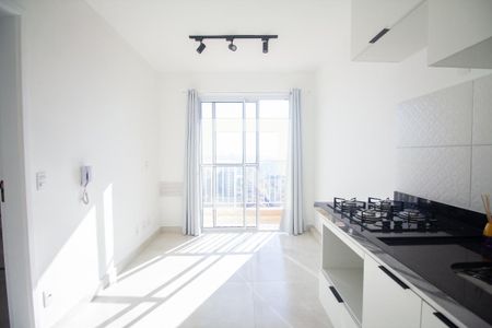 sala / cozinha de apartamento à venda com 1 quarto, 29m² em Parque Vitoria, São Paulo