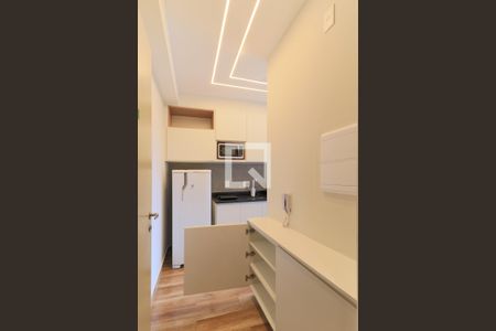 Cozinha de kitnet/studio para alugar com 1 quarto, 25m² em Brooklin, São Paulo