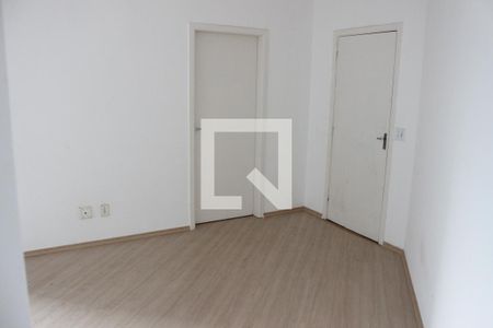 Sala de apartamento para alugar com 2 quartos, 51m² em Parque Sao Vicente, São Vicente