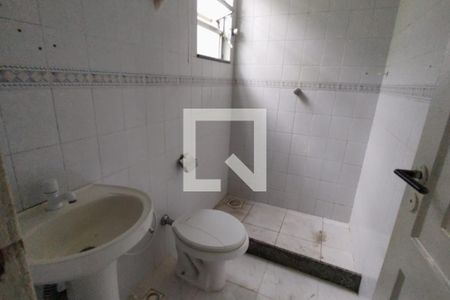 Banheiro de casa para alugar com 1 quarto, 42m² em Parque João Pessoa, Duque de Caxias