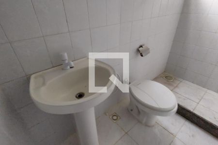 Banheiro de casa para alugar com 1 quarto, 42m² em Parque João Pessoa, Duque de Caxias