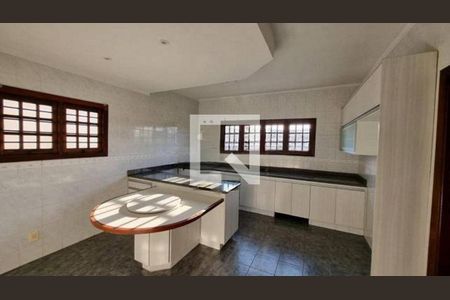 Casa à venda com 4 quartos, 270m² em Jardim Alto da Barra, Campinas