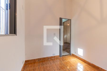 Quarto 2 de casa para alugar com 2 quartos, 50m² em Conjunto Residencial José Bonifácio, São Paulo