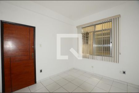 Sala de apartamento para alugar com 1 quarto, 46m² em Praça Seca, Rio de Janeiro