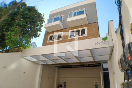 Fachada de casa à venda com 3 quartos, 67m² em Ingá, Niterói