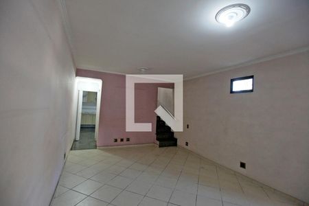 Sala de casa à venda com 4 quartos, 172m² em Vila Prudente, São Paulo