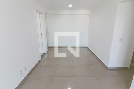 Sala de apartamento para alugar com 3 quartos, 84m² em Vila Sônia, São Paulo