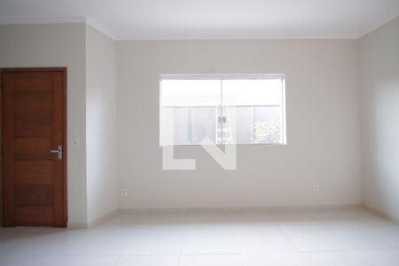 Sala de casa de condomínio à venda com 3 quartos, 200m² em Vila Ré, São Paulo