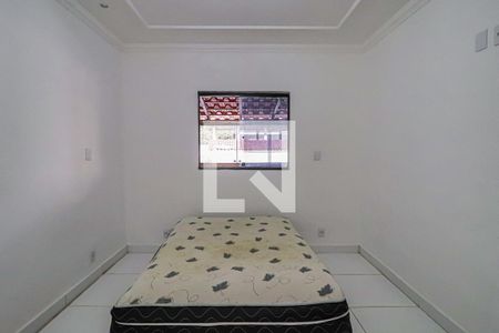 Quarto 1 de casa para alugar com 1 quarto, 60m² em Santa Cruz, Belo Horizonte