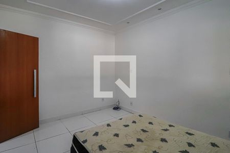 Quarto 1 de casa para alugar com 1 quarto, 60m² em Santa Cruz, Belo Horizonte