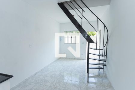 Sala e cozinha de casa para alugar com 2 quartos, 50m² em Casa Verde Média, São Paulo