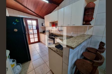 Casa à venda com 4 quartos, 272m² em Parque Jardim Amanda, Nova Lima