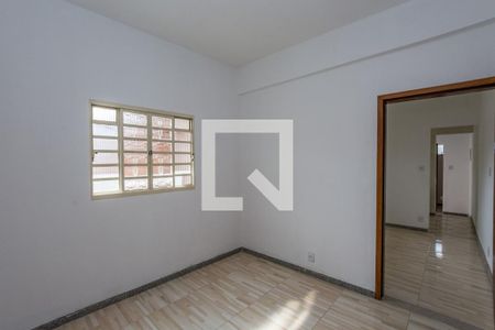 Sala de casa para alugar com 2 quartos, 55m² em Nova Gameleira, Belo Horizonte