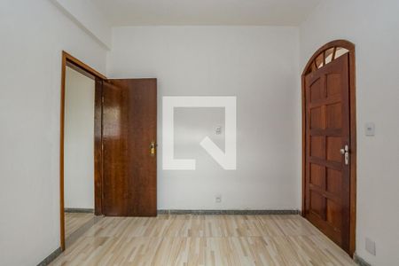 Quarto 1 de casa para alugar com 2 quartos, 55m² em Nova Gameleira, Belo Horizonte