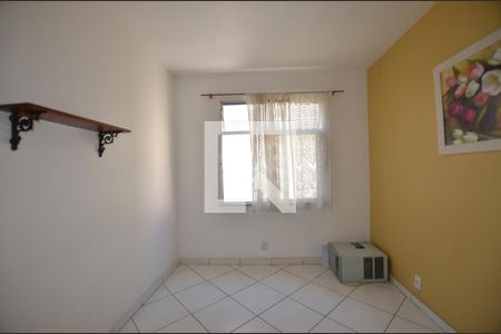 Sala de apartamento para alugar com 1 quarto, 50m² em Irajá, Rio de Janeiro