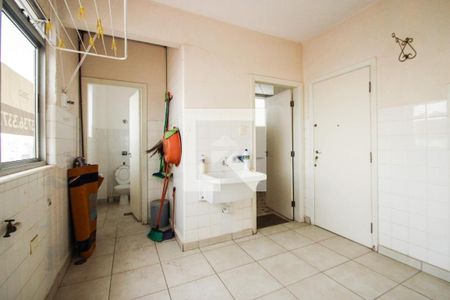 Apartamento à venda com 4 quartos, 177m² em Cambuí, Campinas